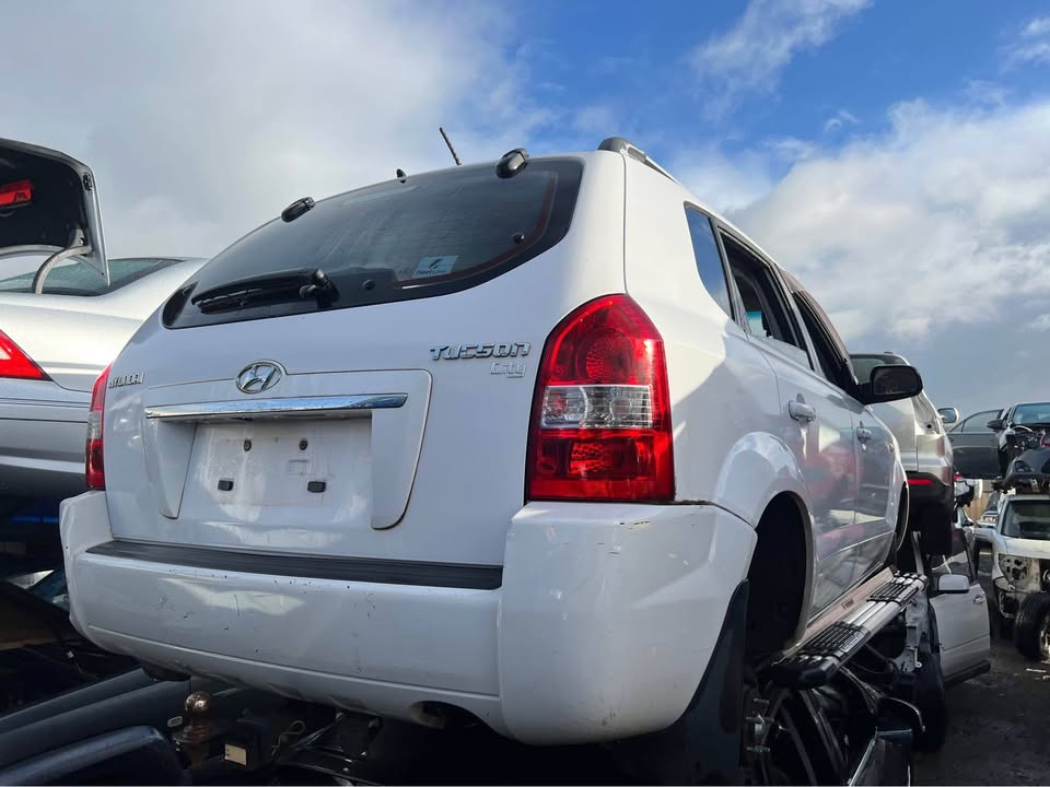 Wrecking Hyundai Tucson 2009 Perth Wrecking Hyundai Tucson 2009 Perth